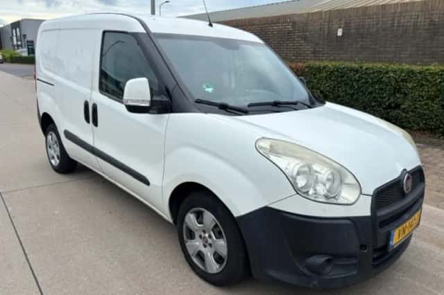 Fiat Doblo (2015) thumbnail 1