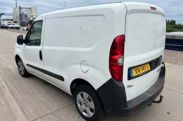 Fiat Doblo (2015) thumbnail 4