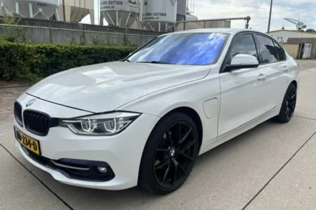 BMW 3-Serie (2016) thumbnail 3