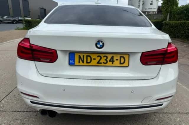 BMW 3-Serie (2016) thumbnail 6