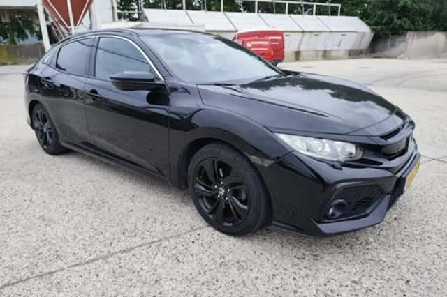 Honda Civic (2018) thumbnail 1