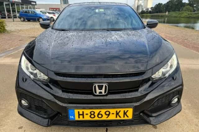Honda Civic (2018) thumbnail 6