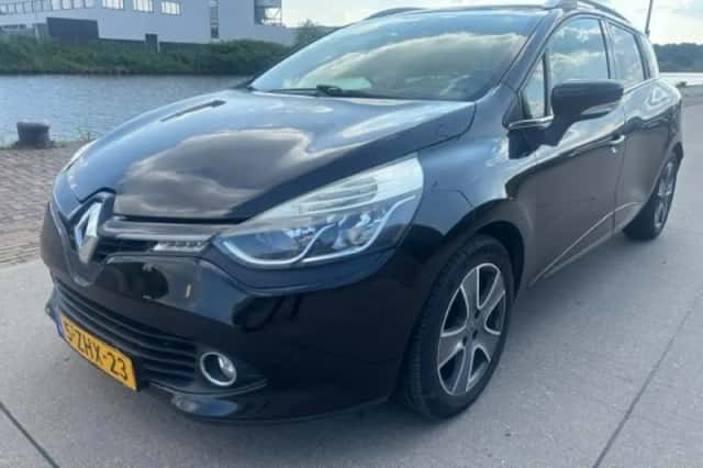 Renault Clio (2015) thumbnail 3