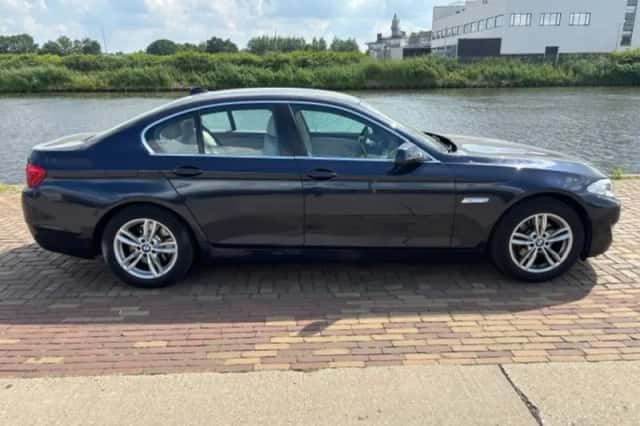 BMW 5-Serie (2010) thumbnail 4