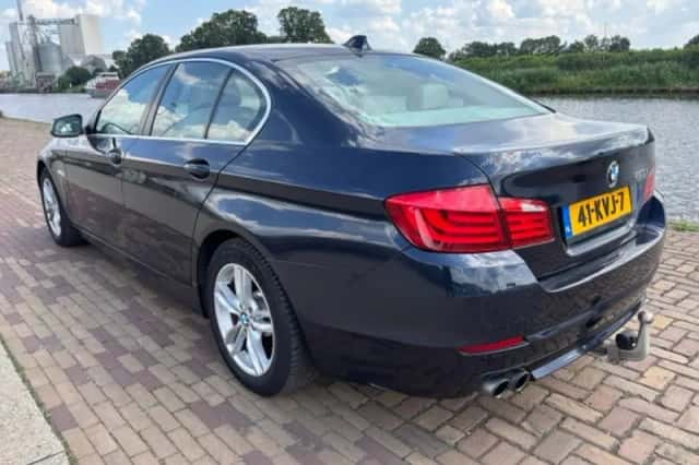 BMW 5-Serie (2010) thumbnail 6