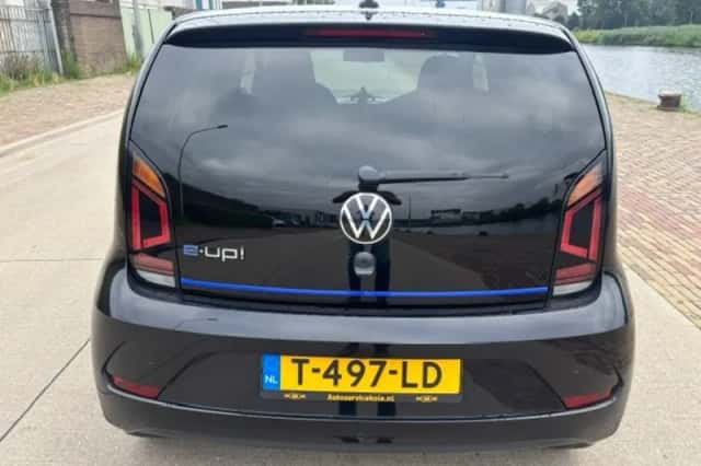 Volkswagen E-UP (2020) thumbnail 5