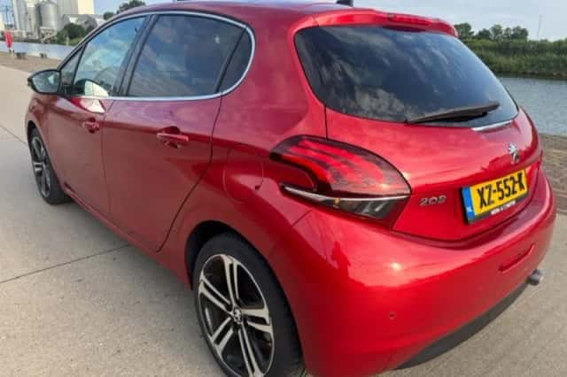 Peugeot 208 (2019) thumbnail 3