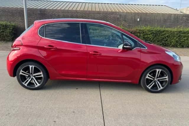 Peugeot 208 (2019) thumbnail 5