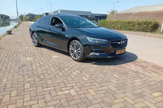Opel Insignia (2017) thumbnail 1
