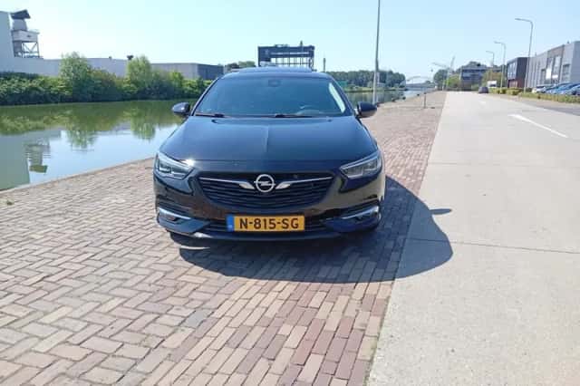 Opel Insignia (2017) thumbnail 2