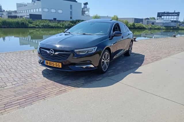 Opel Insignia (2017) thumbnail 3