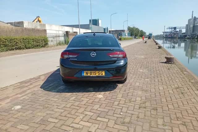 Opel Insignia (2017) thumbnail 4