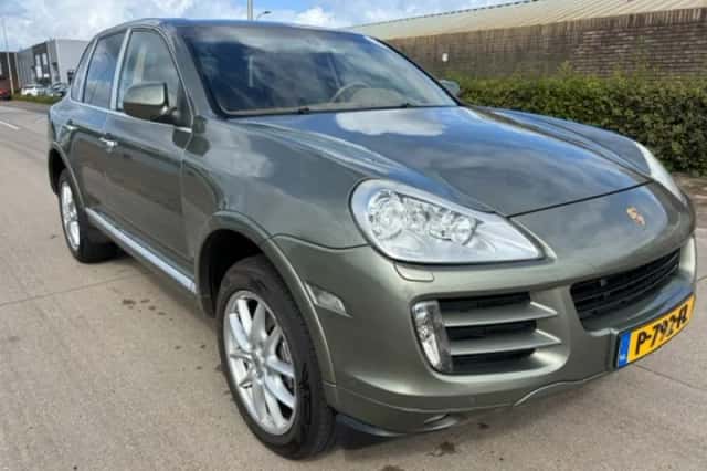 Porsche Cayenne (2008) thumbnail 1