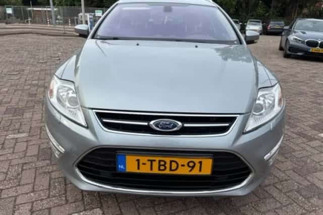 Ford Mondeo (2014) thumbnail 2