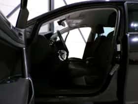 Volkswagen Golf (2017) thumbnail 20