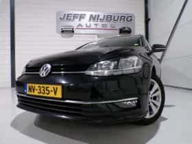 Volkswagen Golf (2017) thumbnail 4