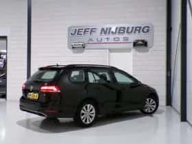 Volkswagen Golf (2017) thumbnail 6