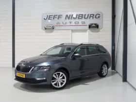 Škoda Octavia (2019) thumbnail 2