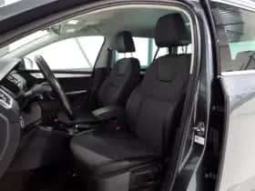Škoda Octavia (2019) thumbnail 24