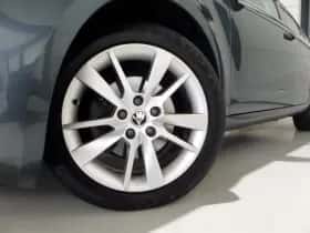 Škoda Octavia (2019) thumbnail 4