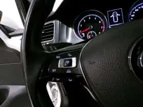 Volkswagen Golf (2017) thumbnail 16