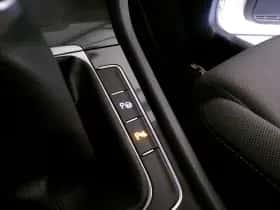 Volkswagen Golf (2017) thumbnail 23