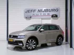 Volkswagen Tiguan (2017) thumbnail 2