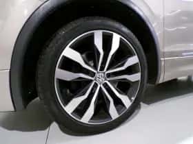 Volkswagen Tiguan (2017) thumbnail 31