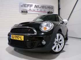 MINI Mini (2010) thumbnail 4