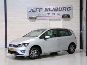 Volkswagen Golf (2016) thumbnail 2