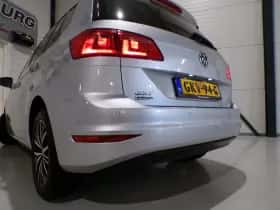 Volkswagen Golf (2016) thumbnail 9