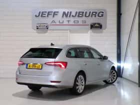 Škoda Octavia (2021) thumbnail 6