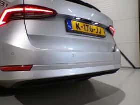 Škoda Octavia (2021) thumbnail 9