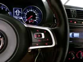 Volkswagen Polo (2015) thumbnail 15