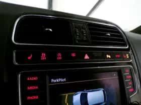 Volkswagen Polo (2015) thumbnail 16