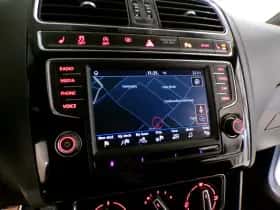 Volkswagen Polo (2015) thumbnail 19