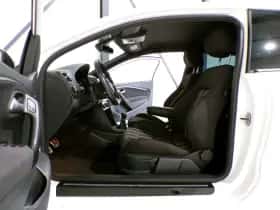 Volkswagen Polo (2015) thumbnail 23