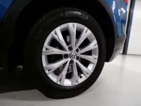 Volkswagen Tiguan (2016) thumbnail 24