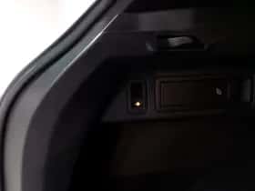 Volkswagen Tiguan (2018) thumbnail 30