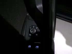 Volkswagen Tiguan (2016) thumbnail 19