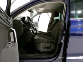 Volkswagen Tiguan (2016) thumbnail 31
