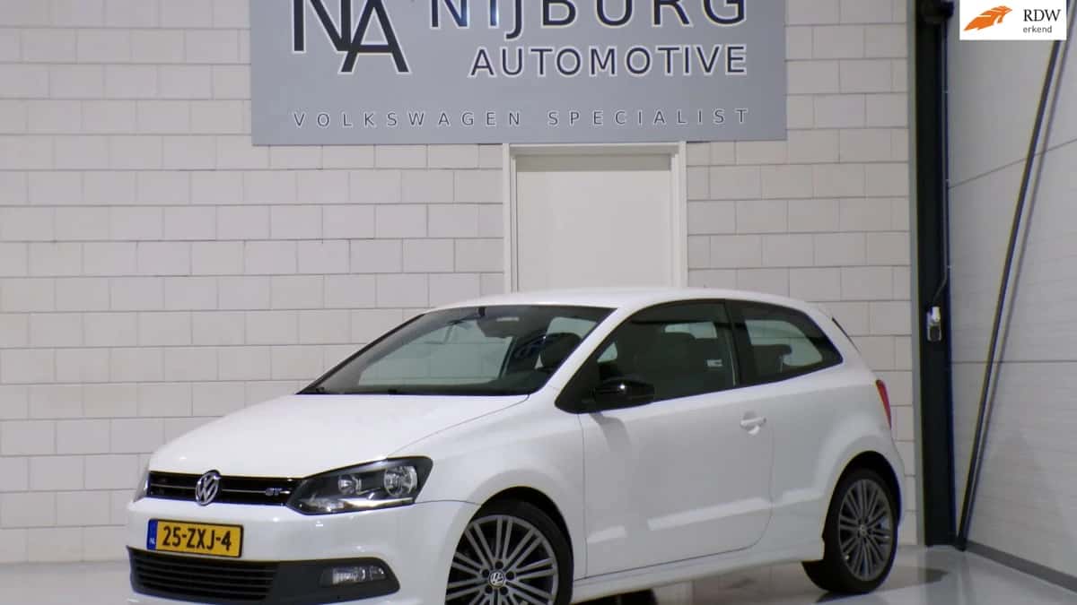 Volkswagen Polo (2013) — foto 1