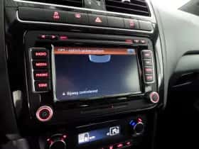 Volkswagen Polo (2013) thumbnail 16