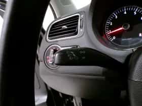 Volkswagen Polo (2010) thumbnail 15