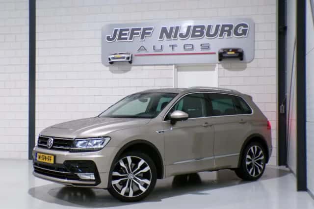 Volkswagen Tiguan (2017) thumbnail 2