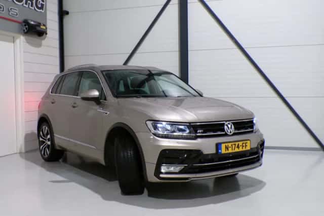 Volkswagen Tiguan (2017) thumbnail 4