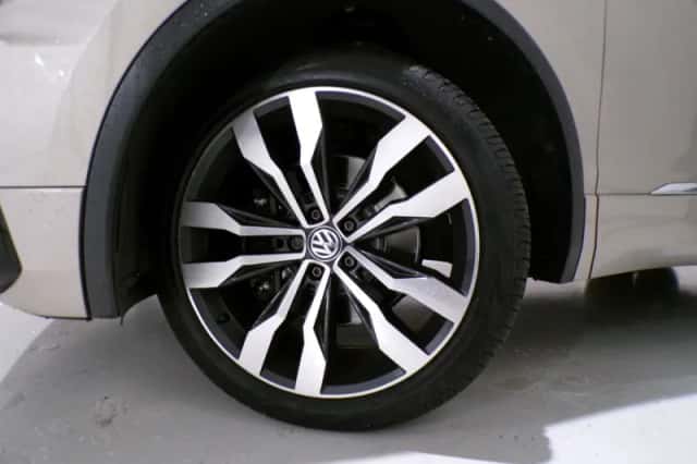 Volkswagen Tiguan (2017) thumbnail 6