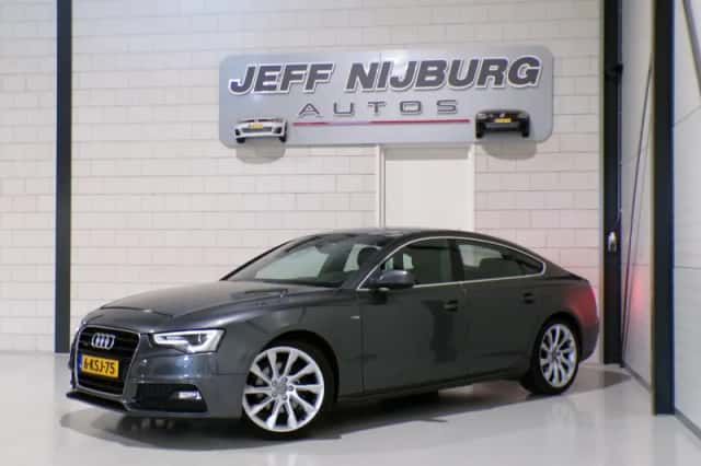 Audi A5 (2013) thumbnail 2