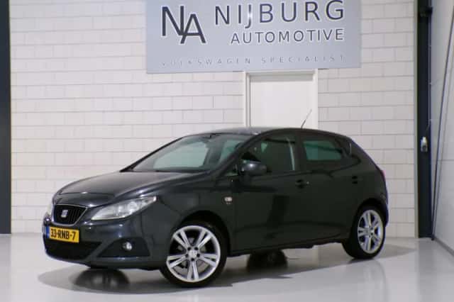 SEAT Ibiza (2011) thumbnail 2