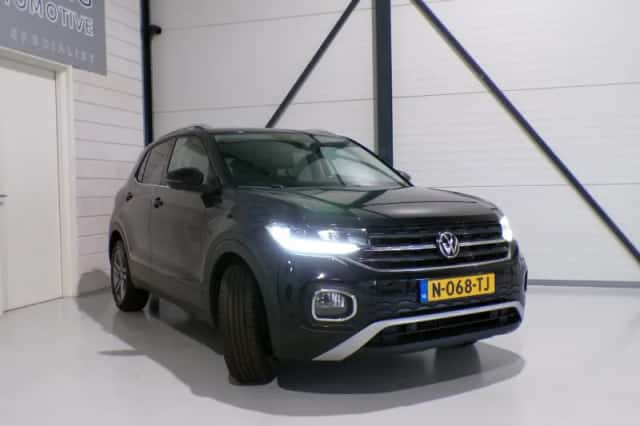 Volkswagen T-Cross (2021) thumbnail 4